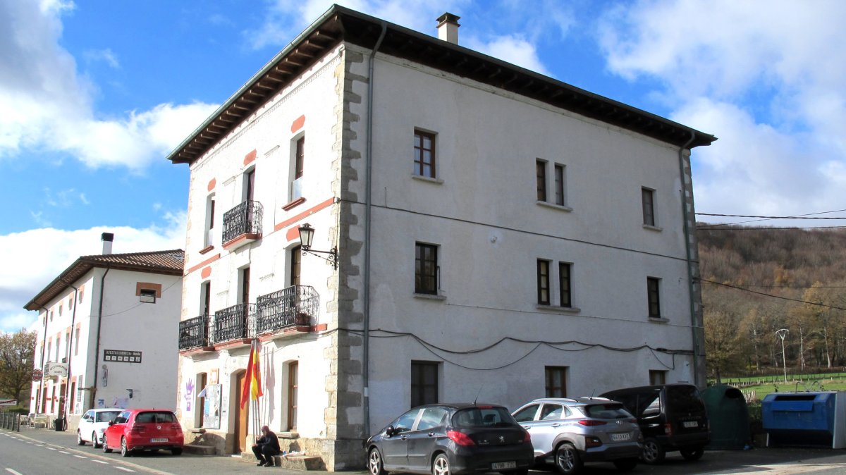 Udaletxea, Jauntsarats-Basaburua