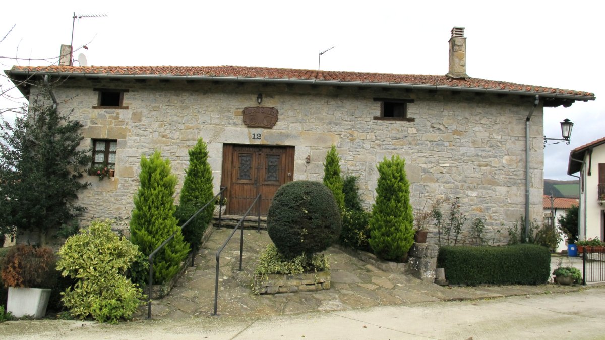 Borbonea etxea, Udabe-Basaburua