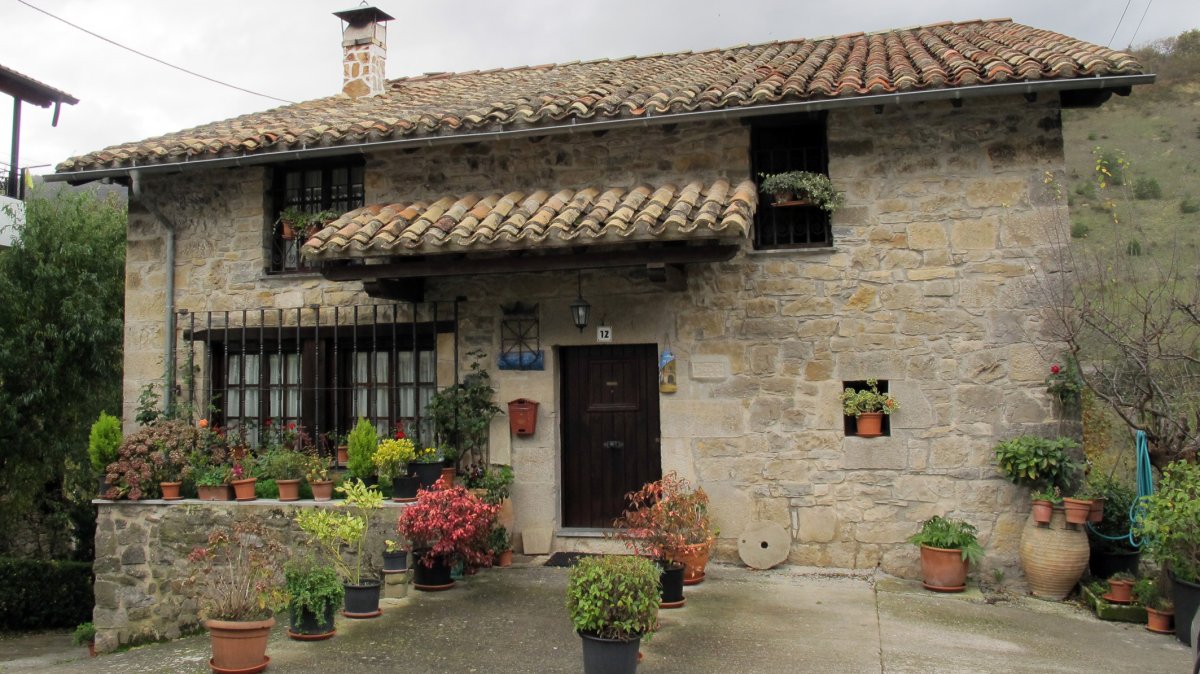 Plazako Etxea, Latasa-Imotz