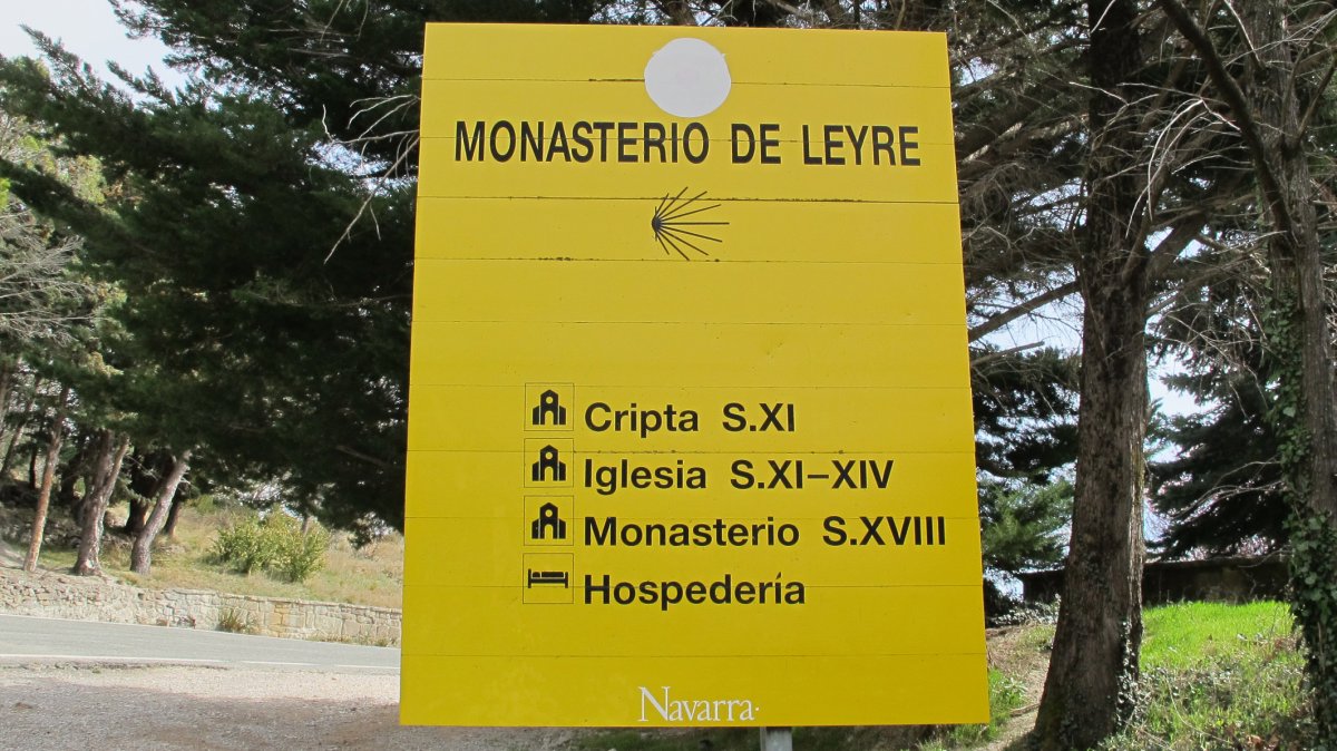 Leire monastegia, Esa