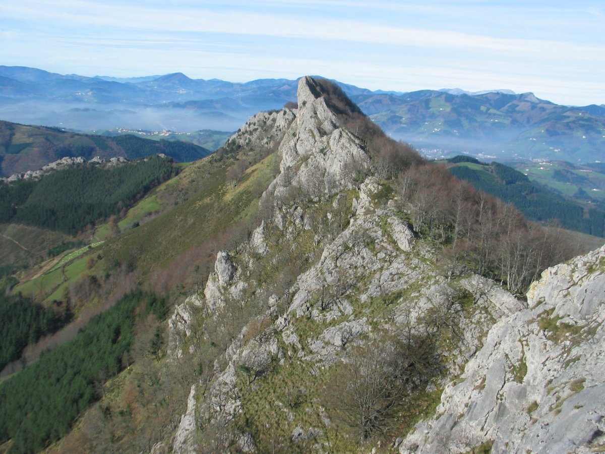 Intzartzu: ikuspegi zabala ekialdetik