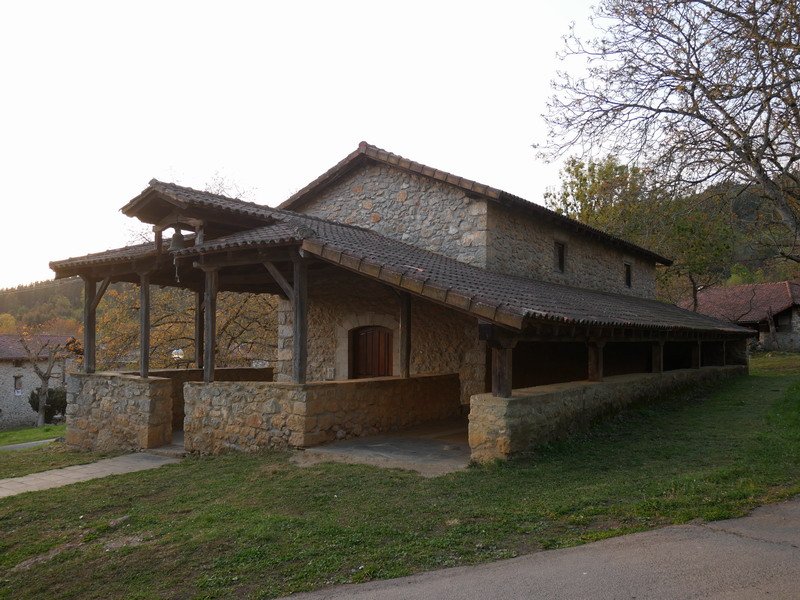 San Bixenti ermita, Artaunen