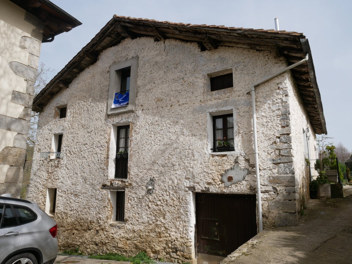 Karabela etxea, Alkiza