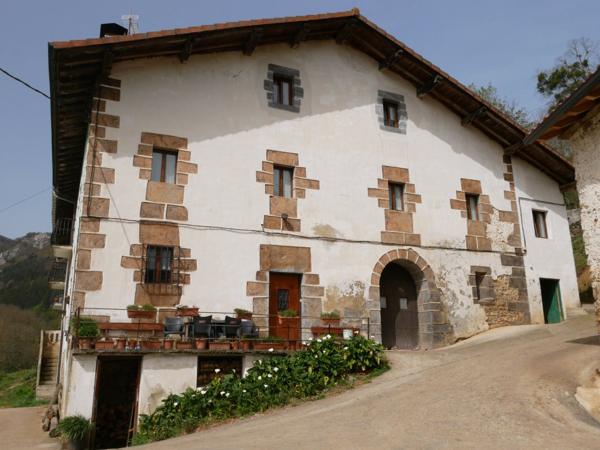 Intxaurrandiaga baserria, Alkiza