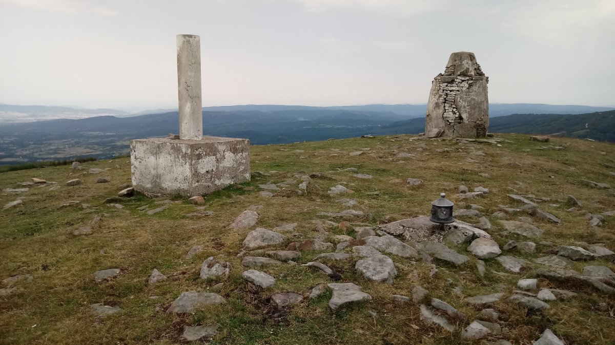 Oketa (1031m) tontorra