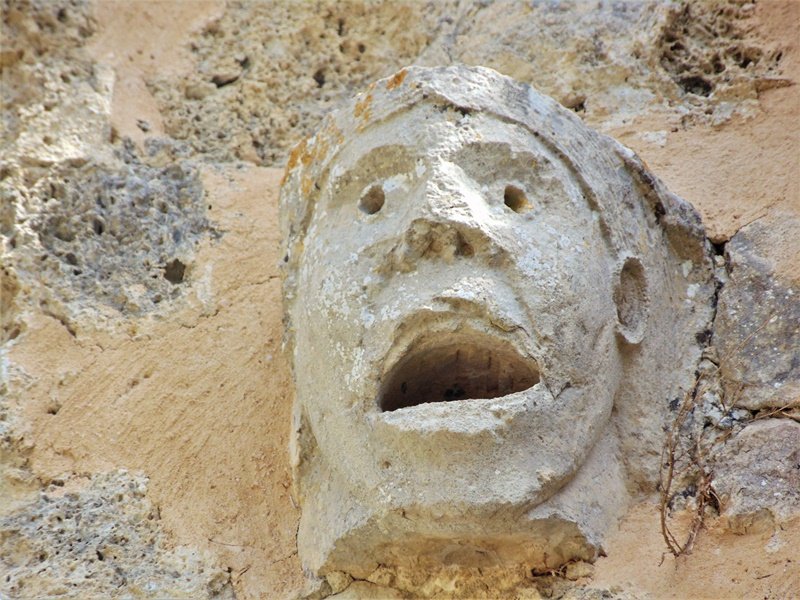 San Esteban Eliza Riberan