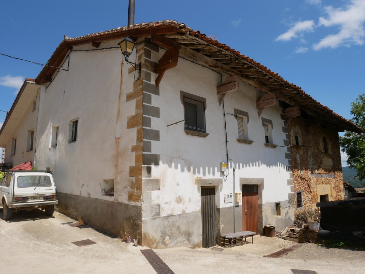 Bengara auzoko etxea, Apilaiz