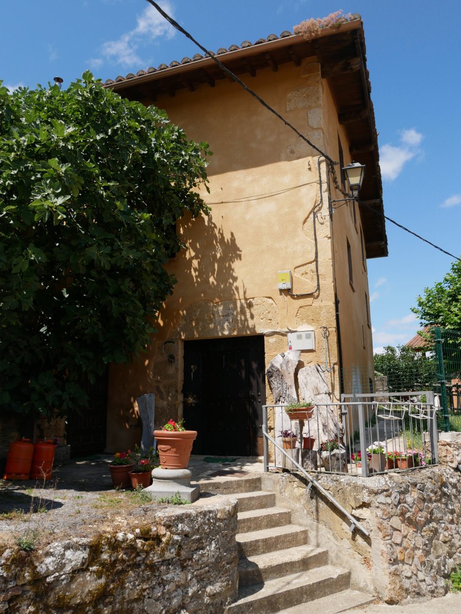 Bengara auzoko etxea, Apilaiz