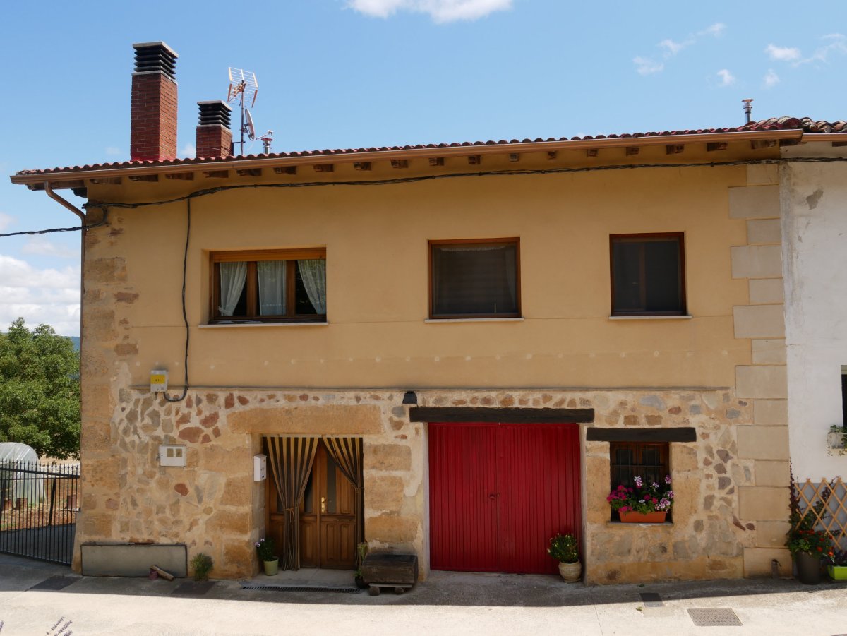 Bengara auzoko etxea, Apilaiz