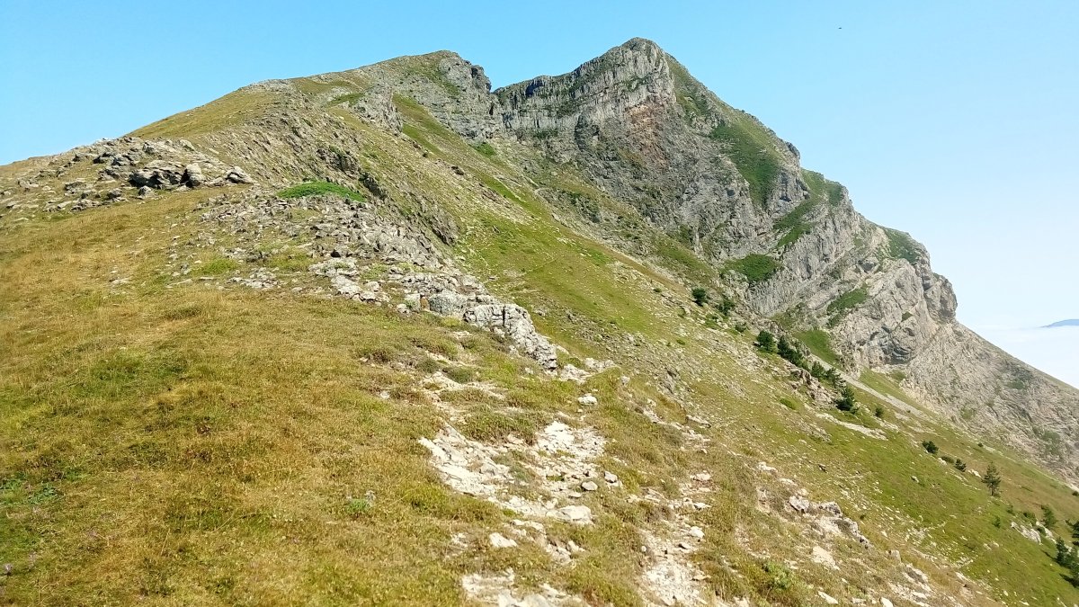 Keleta (1906m) igoera ertzetik