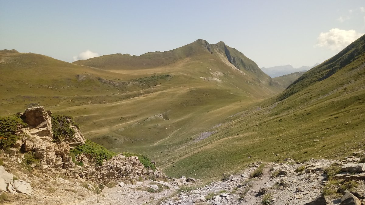 Sardekagaña (1893m) Uturrudinetako lepora bidean
