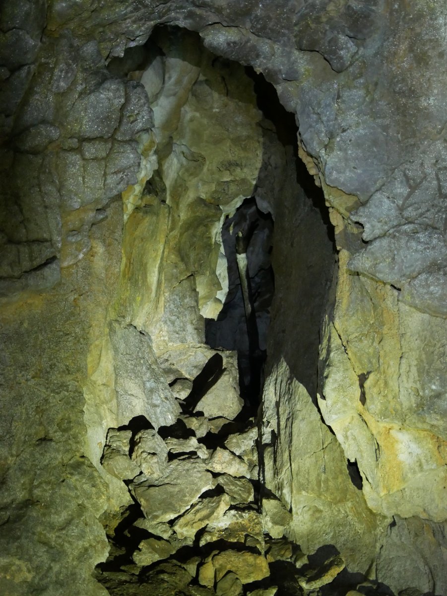 Hemen bukatzen da bide erraza. 