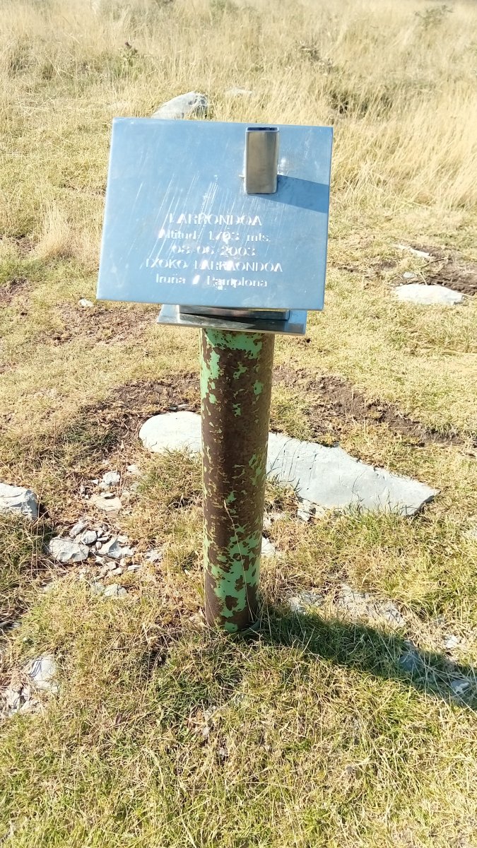 Larrondo (1703) postontzia