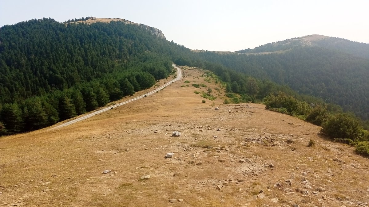 Iñari eta Kalbeira lepotik