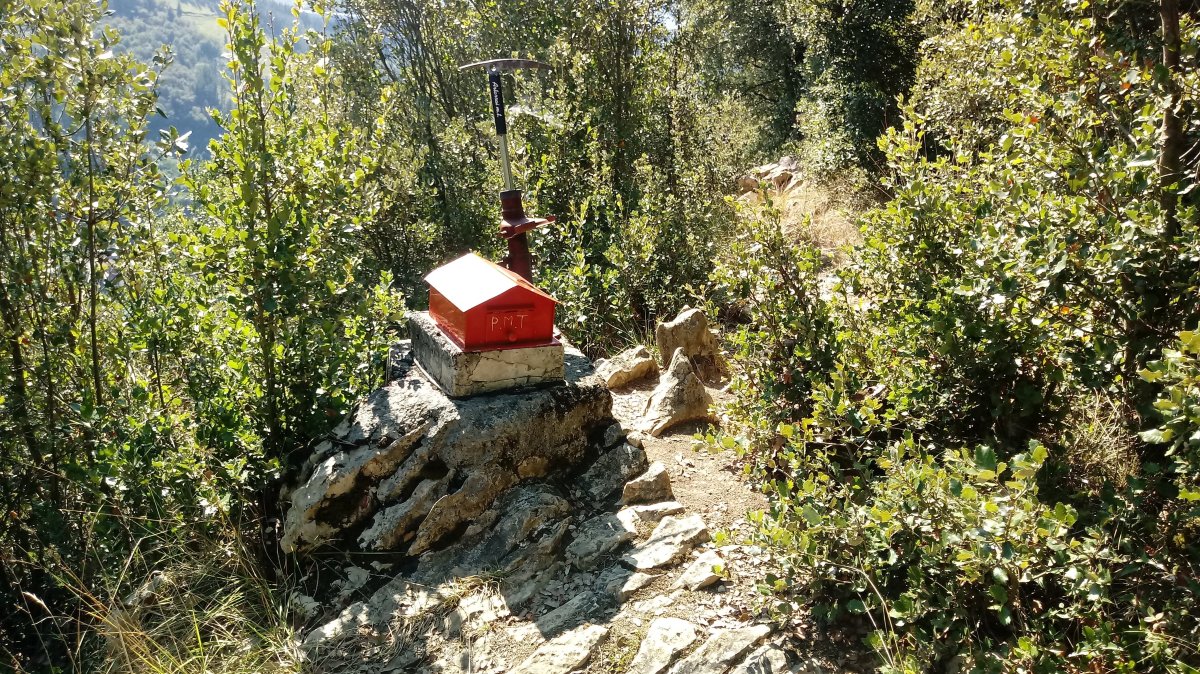 Artarrai (395m) tontorra