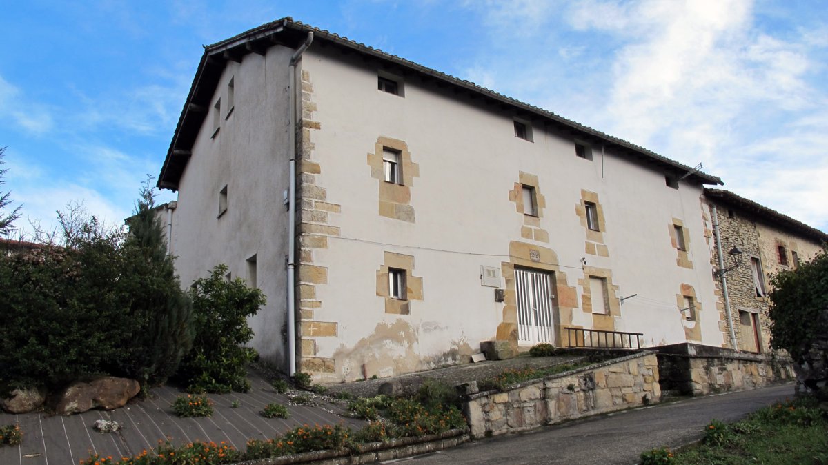 Etxea, Arriola-Asparrena