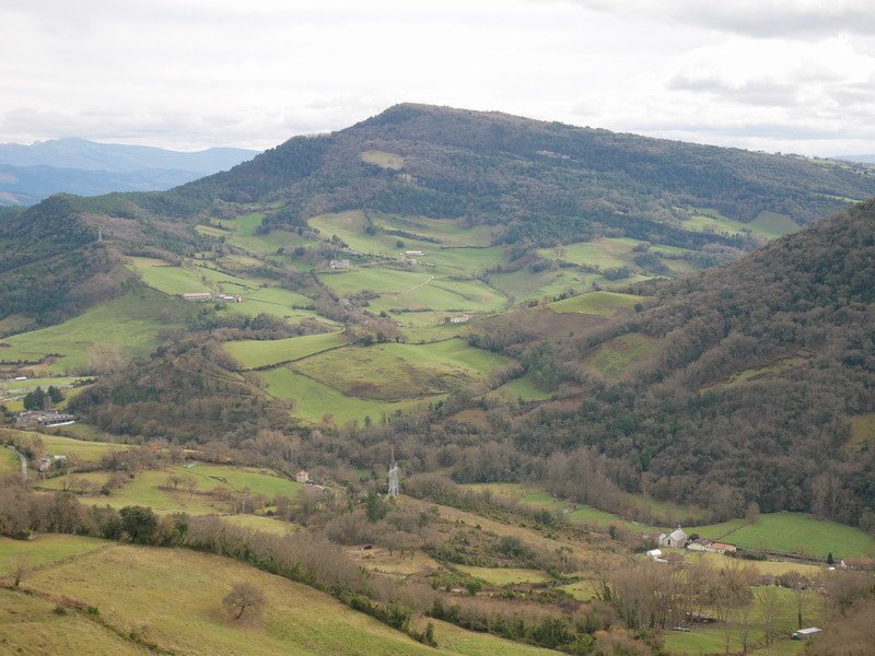 Ipar-mendebaldetik ikusita