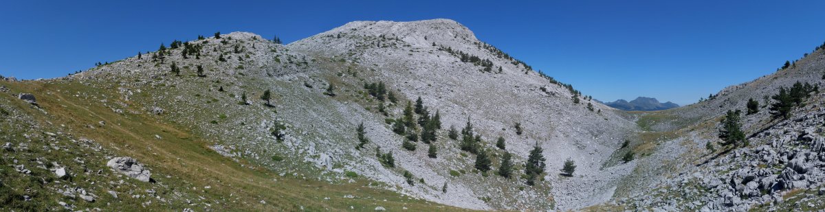 Baines Ezkaurreko pasabidearen ingurutik