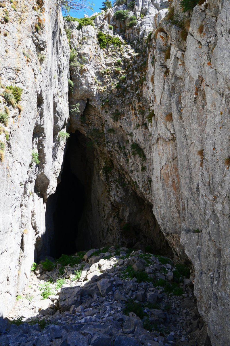 Ezkaurreko Pasabideko koba