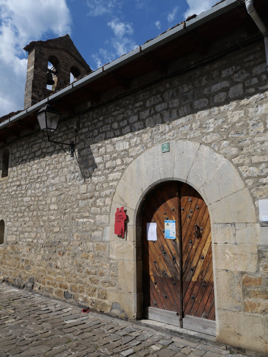 Soineko tradizionalen erakustokia, Anso