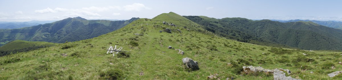 Komizko Gaina iparraldeko bizkarretik