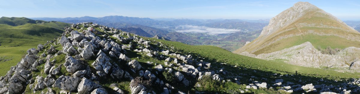 Auntzizegi tontorra eta Larrunarri