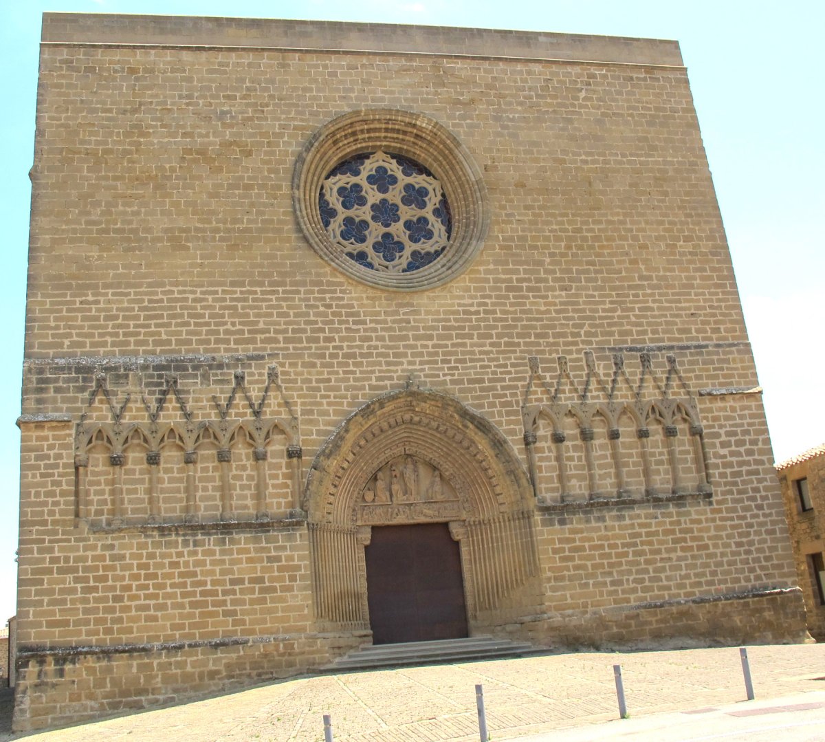 San Saturnino eliza, Artaxoa