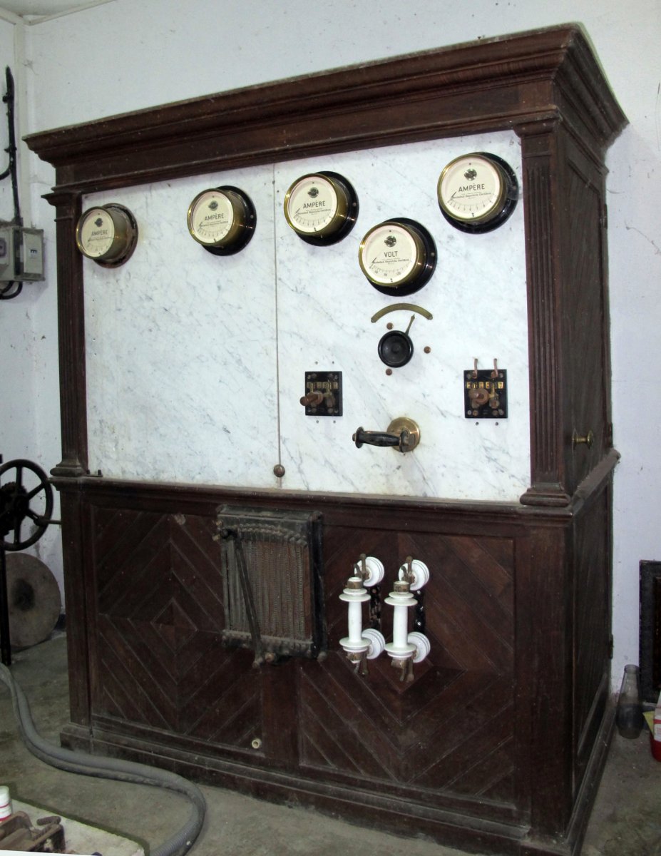 Zentraleko tresnak, Urdiain