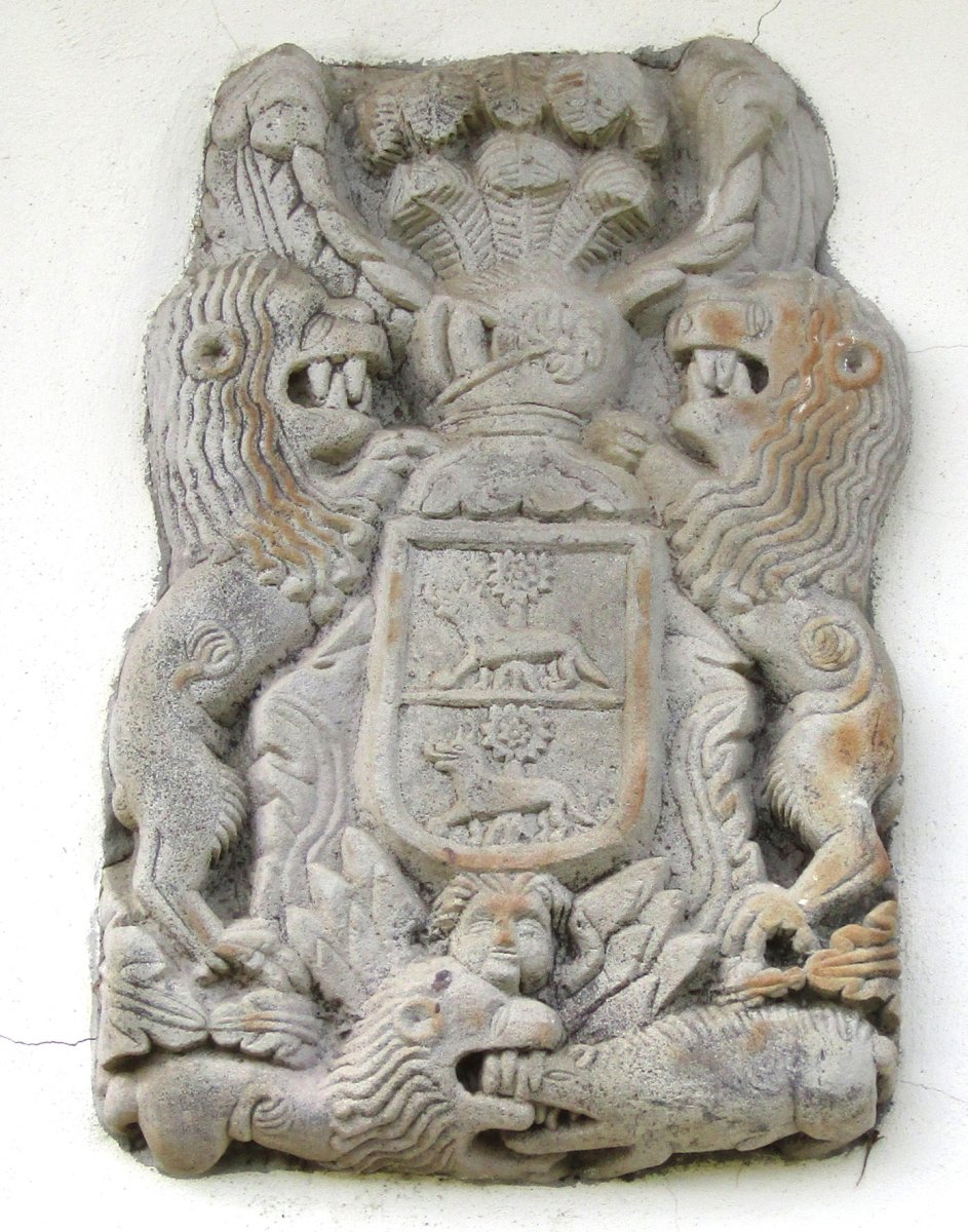 Argiñazpia etxeko armarria, Gaztelu-Donamaria