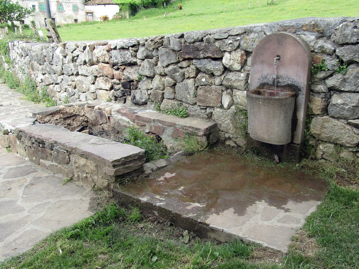 Iturria, Gaztelu-Donamaria