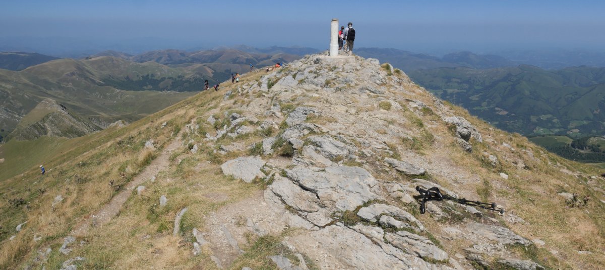 Tontorra HEko bizkarretik