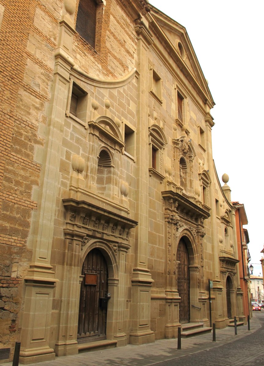 Dominikarrak komentua, Tutera