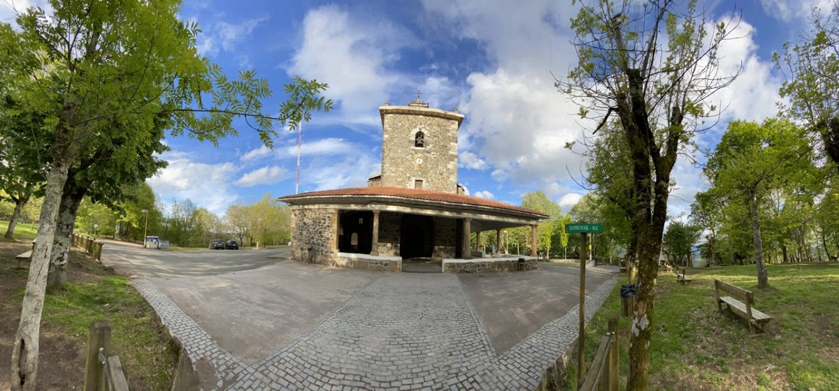 Arrateko Andra Mari Ermita