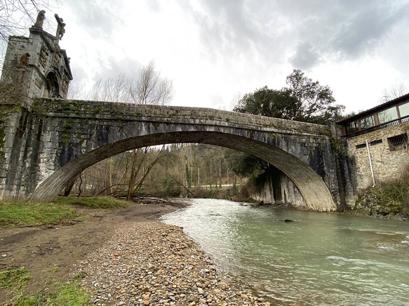 Anuntzibai Zubia. Laudio (Areta)