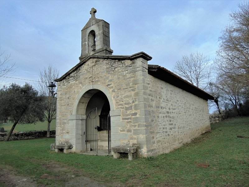 Elurretako Andre Maria eta Santa Lucia Ermita. Aiara (Kexaa)