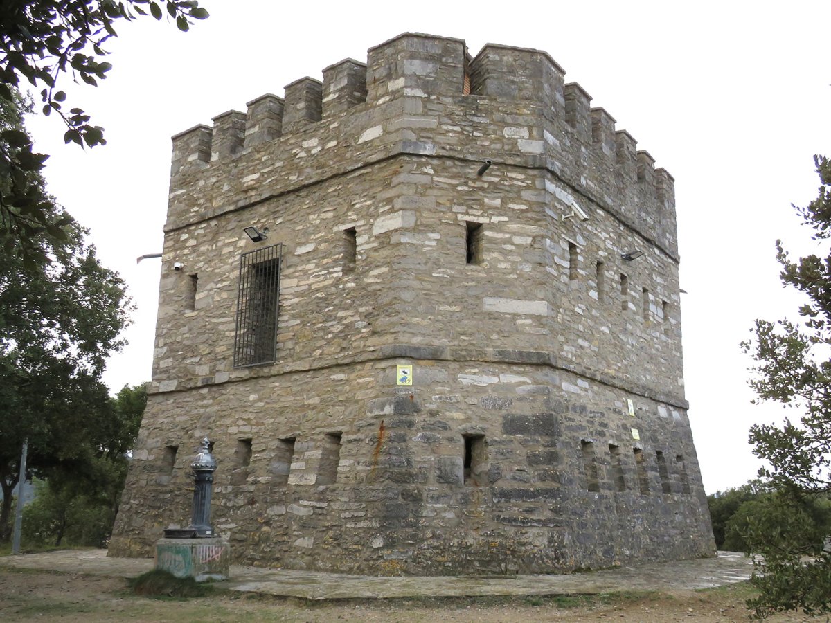 Encinaleko Dorrea, Langraitz Oka