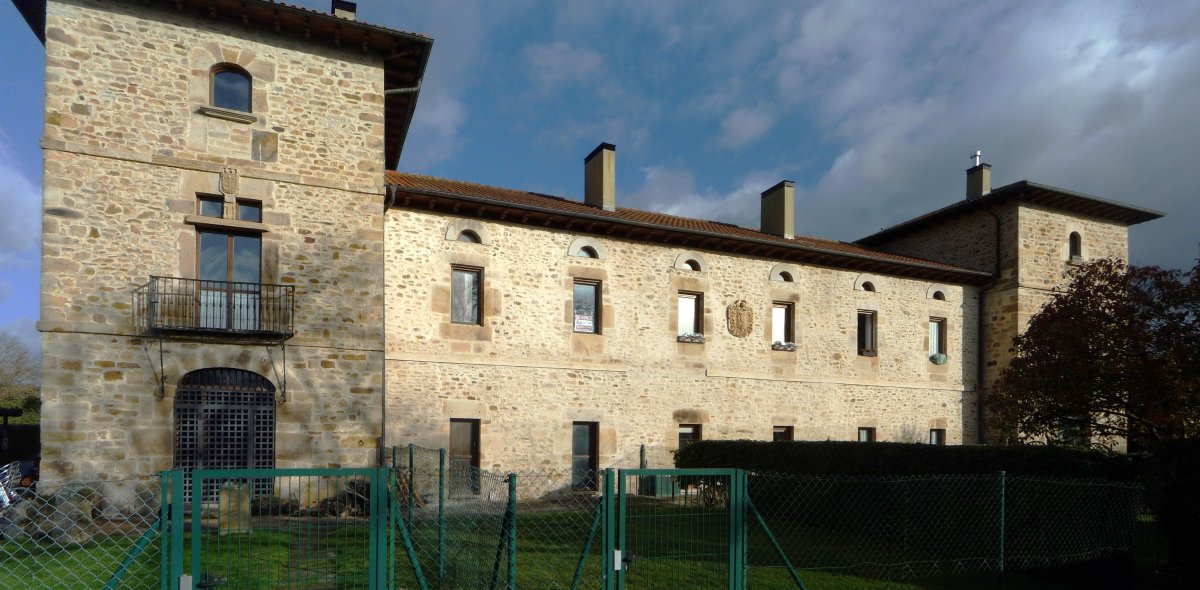 Iturrate Jauregia. Zuia (Sarria)