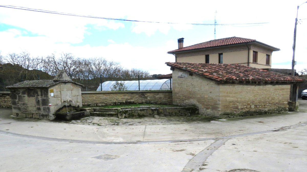 Iturria eta garbitokia, Saratsu-Lantaron