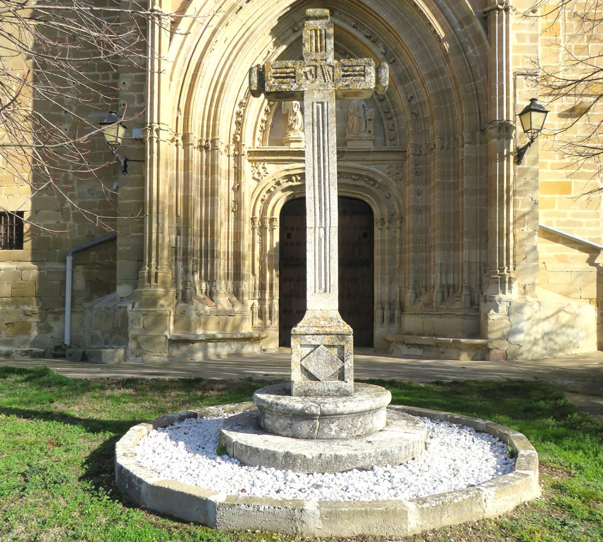 Gurutzea, Estavillo-Armiñon