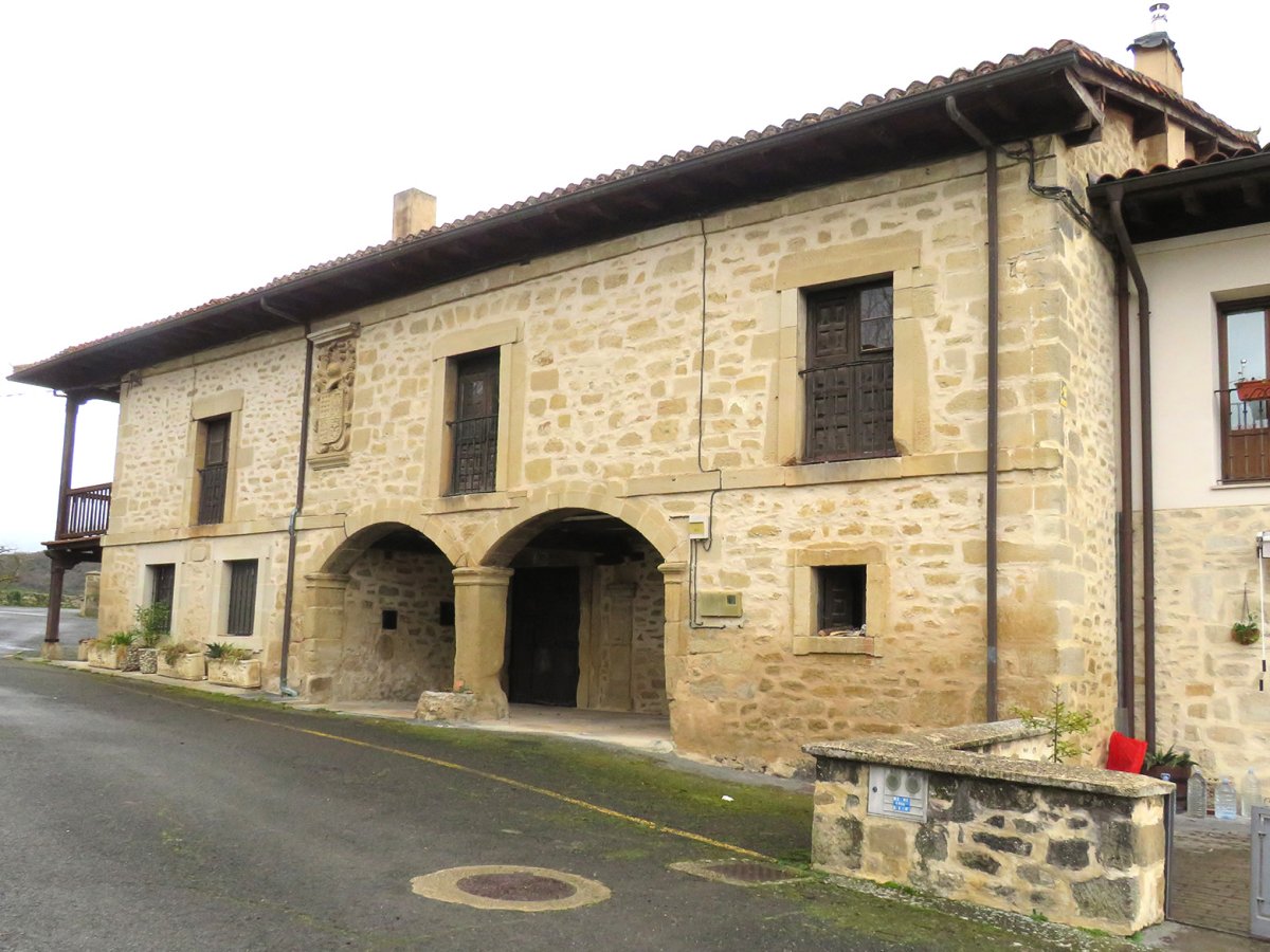 Salazar jauregia, Manzanos-Erriberabeitia