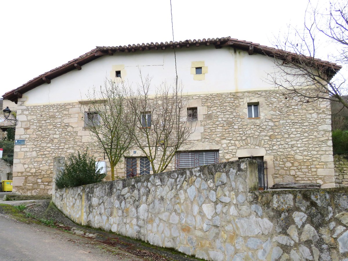 Etxea (Kale Nagusia 8), Tobera-Berantevilla