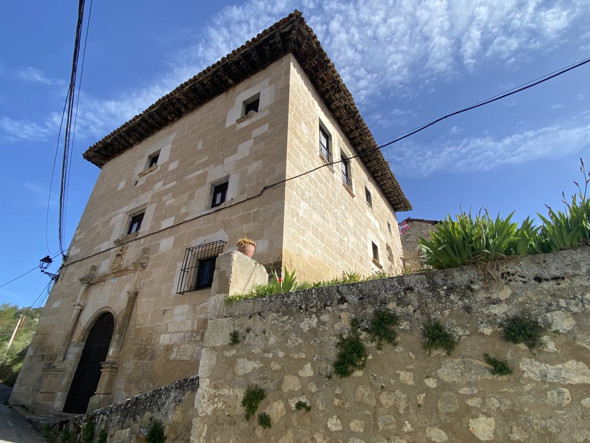 Angulo Jauregia. Gaubea (Villanueva de Valdegovia)