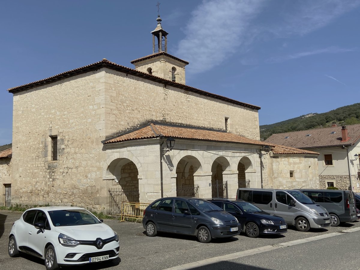 San Julian eta Santa Basilisa Eliza. Gaubea (Villanueva de Valdegovia)