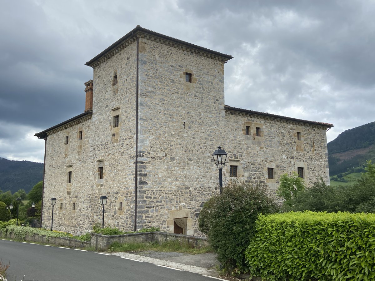 Otalora Dorretxea. Aretxabaleta (Aozaratza)