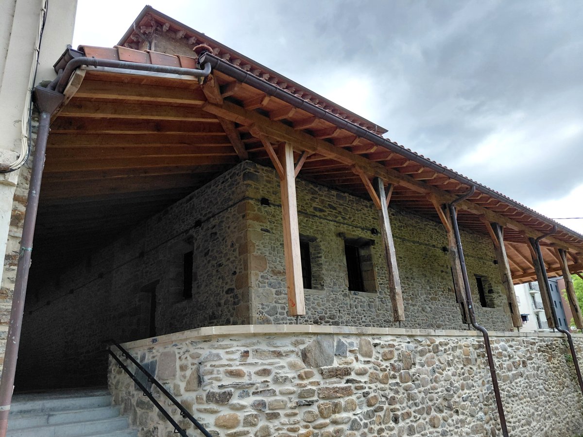 San Bartolomé Apostolua Eliza. Ugao