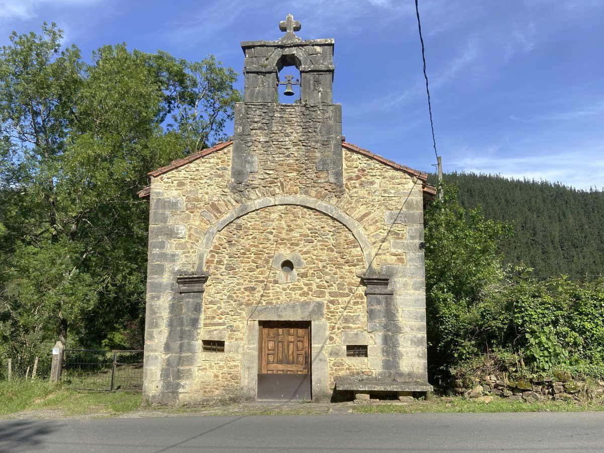 Vírgen de la Inmaculada Concepcion de Arminza Ermita. Aiara (Zuhatza)