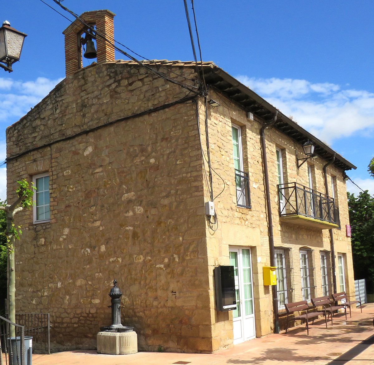 Nuestra Señora de las Casetas eliza, Laserna-Guardia
