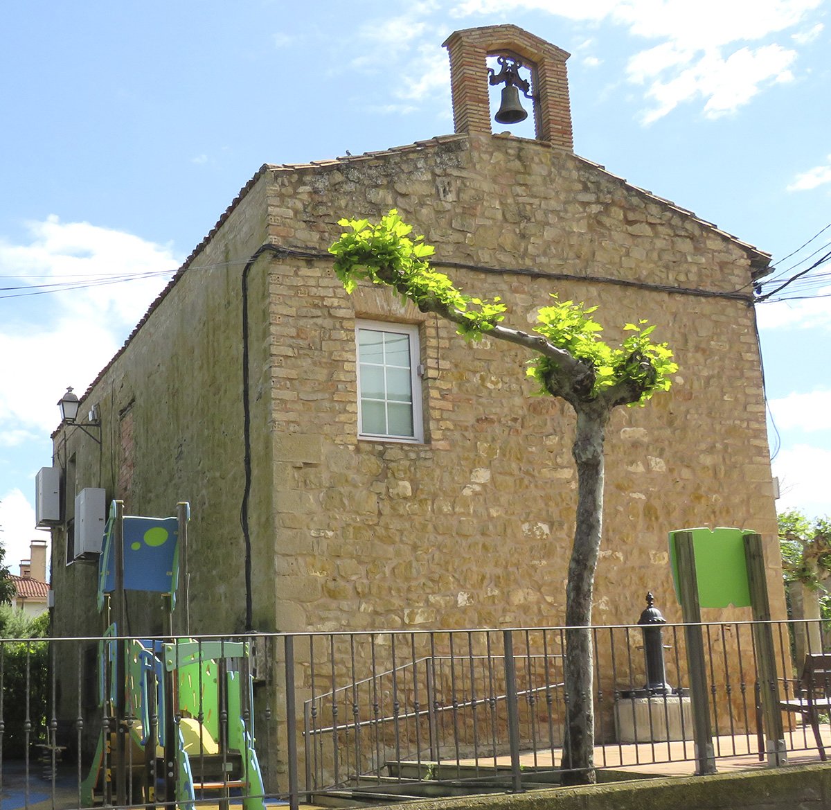 Nuestra Señora de las Casetas eliza, Laserna-Guardia