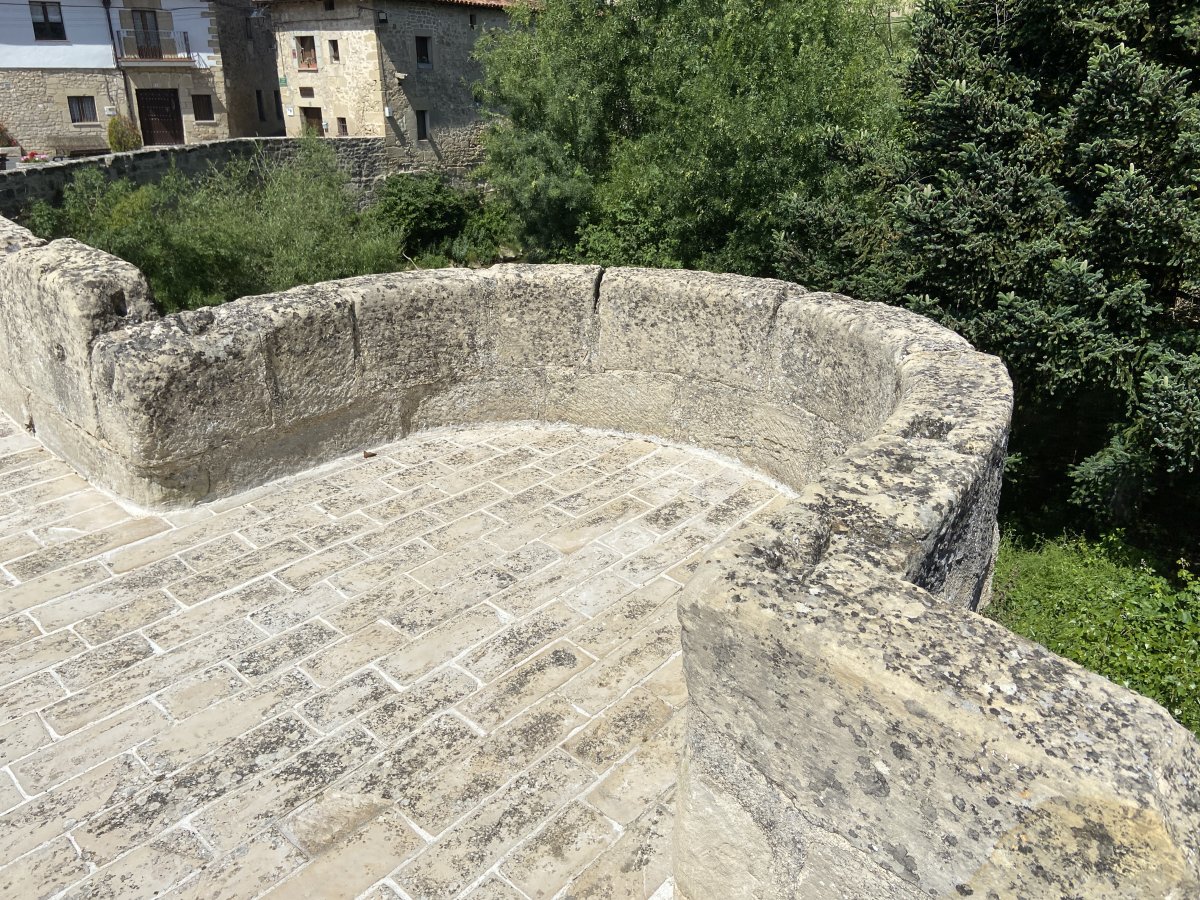 Zubia Beheko Auzoan. Lantaron (Bergonda)
