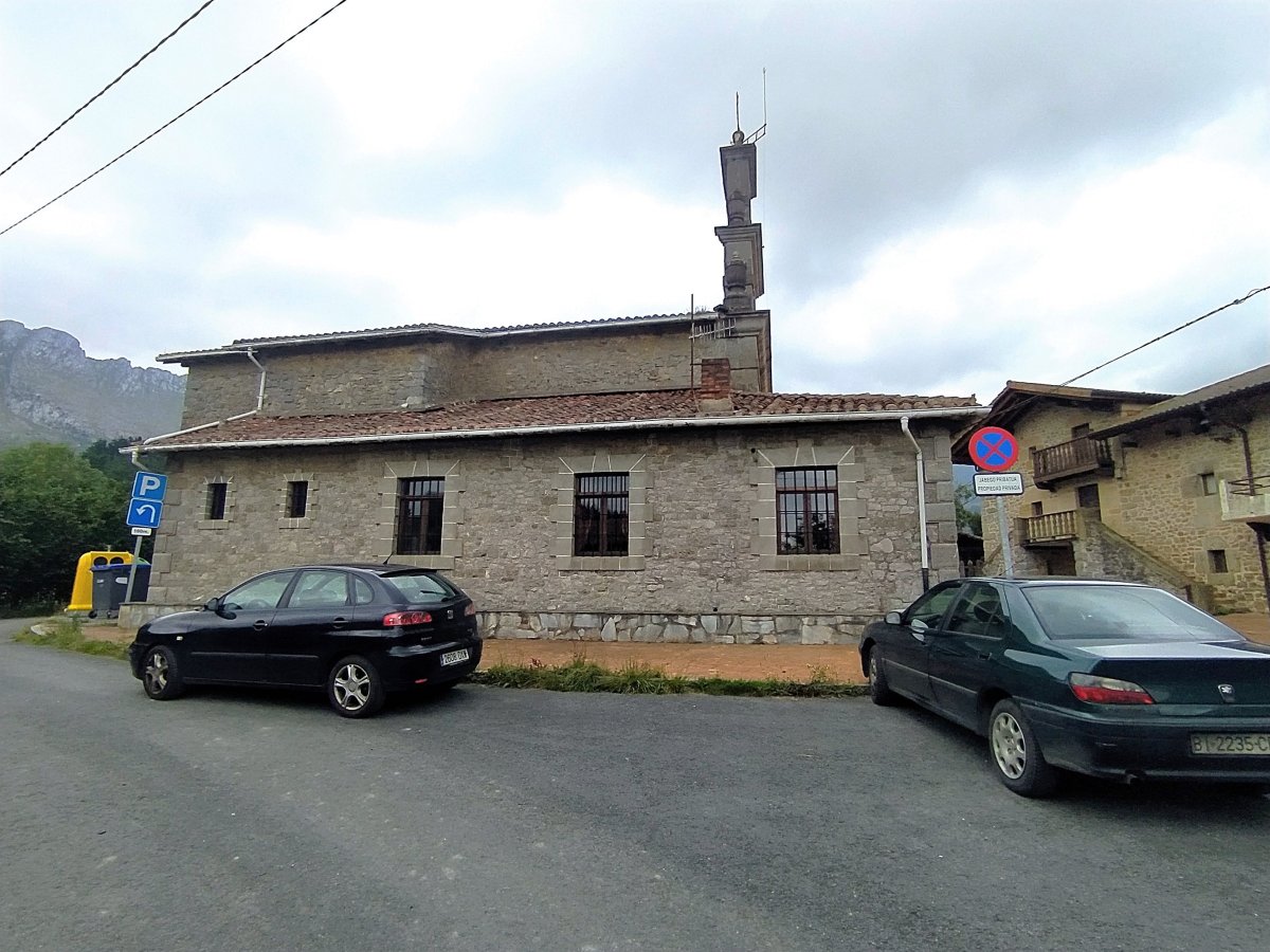 Olarteko San Bartolome Eliza. Orozko (Ibarra)